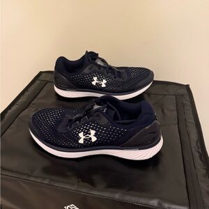 Under Armour Dark Blue Running Sneakers Size 10.5 **NO INSOLES**